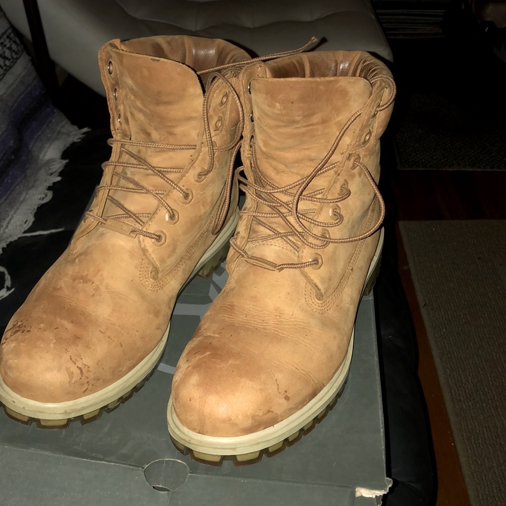 Mens sz.10 timberland boots w/ice soles